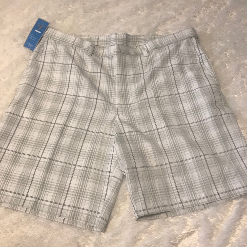 New with tags golf shorts!